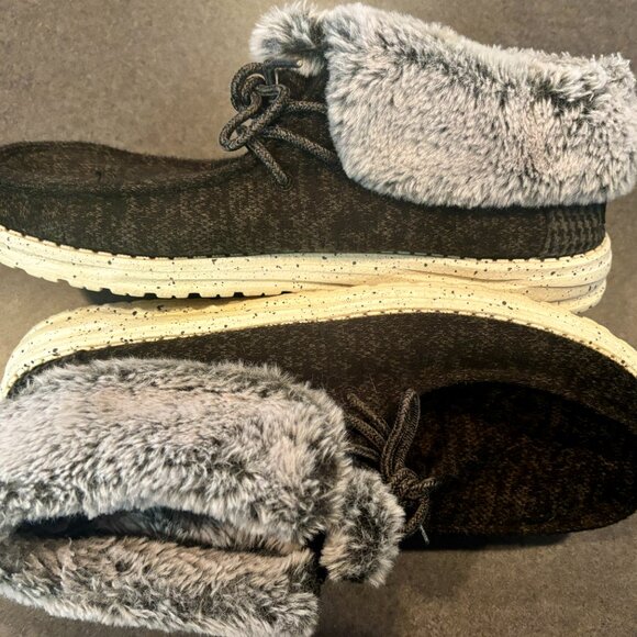 ~~Hey Dude Britt Navy Blue Gray Faux Fur Womens US10 Casual Cozy #121774900 - Picture 2 of 7